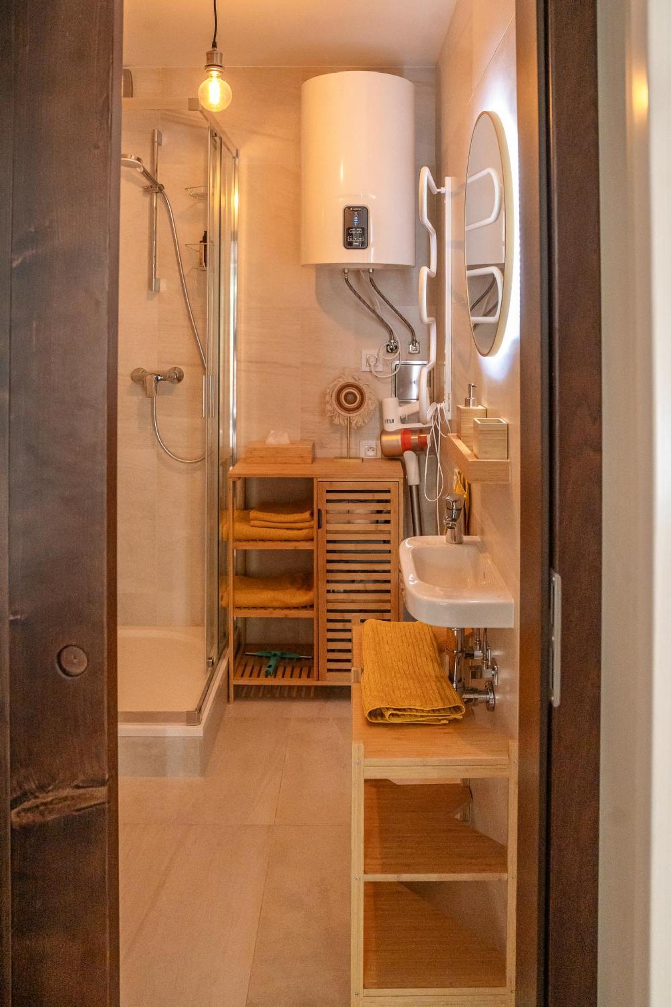 Apartman Spaleny Mlyn Lisnice Bagian luar foto